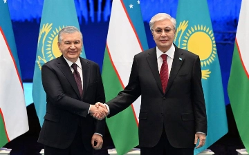 Президенты Узбекистана и Казахстана провели телефонный разговор