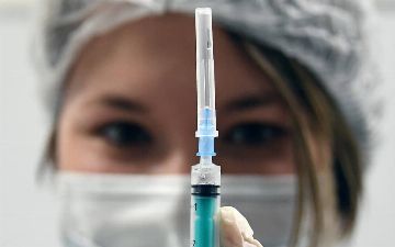 Каждые сутки свыше 200 тысяч узбекистанцев получают вакцину от «короны» — статистика