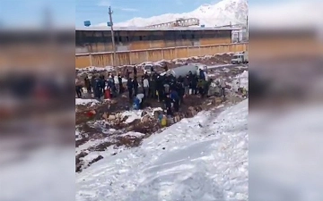 Angrendagi neftbazada 11,5 tonna benzin oqib ketdi — video