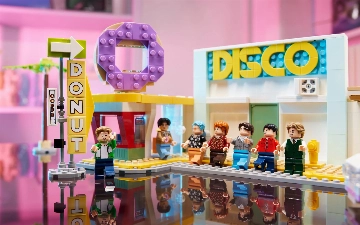LEGO официально представила набор BTS Dynamite