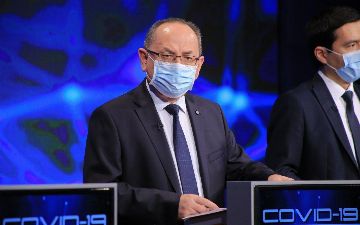 Атабеков прокомментировал противоречивые от разных специалистов мнения в лечении коронавируса 