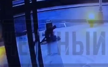 Ревнивый узбекистанец зарезал супругу на глазах у прохожих в Москве – видео