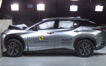 Lexus RZ проверили на безопасность на краш-тесте