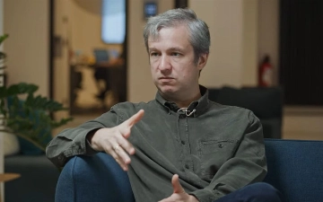 Российский суд заочно приговорил кинокритика Антона Долина к колонии