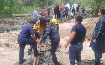 Baxmalga sel kelishi oqibatida 32 kishi evakuatsiya qilindi