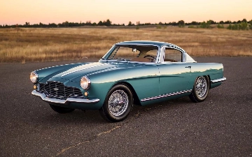 В сети продают очень редкий Aston Martin 1954 года выпуска