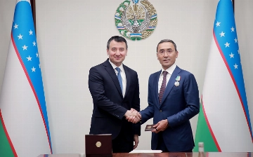 Президент Узбекистана наградил Айдына Рахимбаева орденом «Дўстлик»