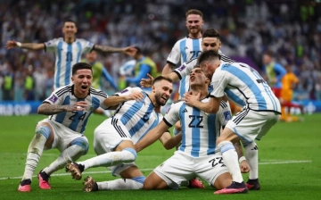 Аргентина пробилась в полуфинал мундиаля, одолев Нидерланды — видео