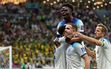 Англия прошла в четвертьфинал, оставив позади Сенегал — видео