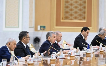 Shavkat Mirziyoyev Turkmaniston doimiy betarafligining 30 yilligiga bag‘ishlangan xalqaro forumda ishtirok etdi. Tafsilotlar