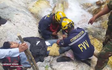 В Бостанлыке мужчина упал со скалы, пытаясь сделать селфи у водопада