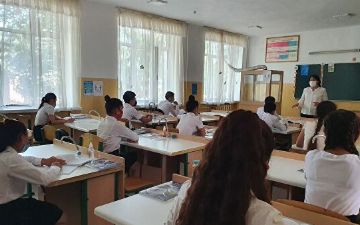 В следующем году в Узбекистане реконструируют более 200 школ