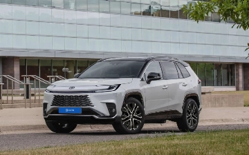 В сети показали рендеры новой Toyota RAV4