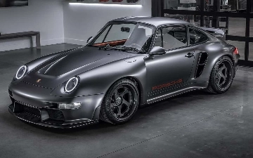 В сети показали полностью восстановленный Porsche 911 993-го поколения
