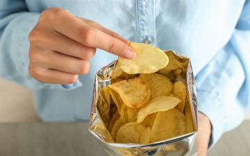 Сколько чипсов можно съесть без вреда для здоровья