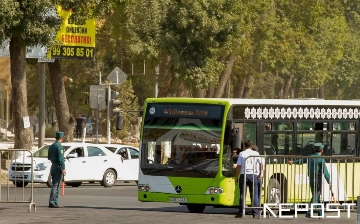 Проезд в автобусах Ташкента для молодежи сделали бесплатным на день 