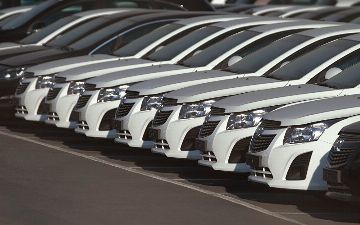 Десятки тысяч автомобилей General Motors находятся на складах в ожидании микросхем