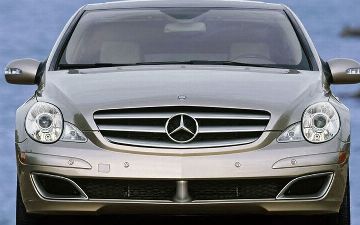 Mercedes отзывает почти 300 тысяч автомобилей
