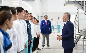 Шавкат Мирзиёев посетил дворец водных видов спорта