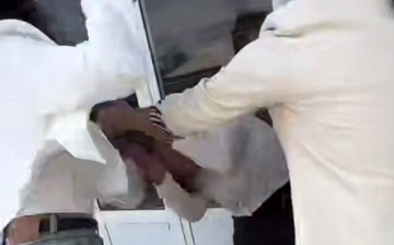 В Самарканде завели уголовное дело против девушки, избившей школьниц