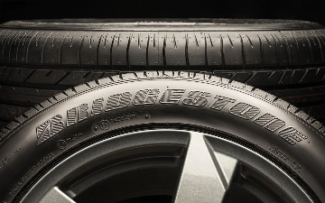 Bridgestone начнет выпускать «умные» шины с радиометками