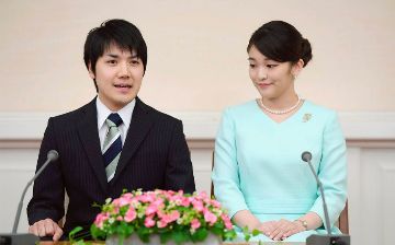Японская принцесса Мако вышла замуж за простолюдина и лишилась статуса члена императорской семьи&nbsp;