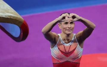 Гимнастка Оксана Чусовитина завершила выступление на этапе Кубка мира