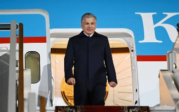 Шавкат Мирзиёев прибыл из Казани в Москву (фото)