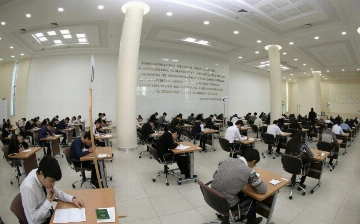 В Узбекистане отменят языковые сертификаты для некоторых поступающих в магистратуру