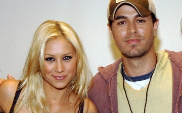 Энрике Иглесиас и Анна Курникова готовятся к пополнению в семье