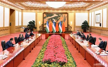 Шавкат Мирзиёев встретился с председателем КНР Си Цзиньпином