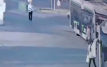 В Ташкенте водитель автобуса сбил молодую девушку