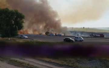 В Ташобласти произошел крупный пожар: на его ликвидацию прибыло 5 пожарных бригад