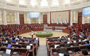 Законопроект о госбюджете Узбекистана на 2026 год направили в Сенат