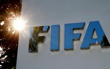 Глава ФИФА заявил о намерении ввести потолок зарплат в футболе