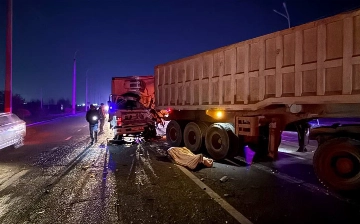 В Ташкенте произошло страшное ДТП с участием двух грузовиков, есть погибший