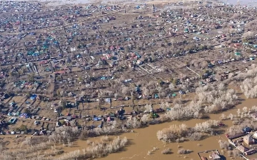 Паводки стали самым крупным за 80 лет стихийным бедствием в Казахстане — Токаев