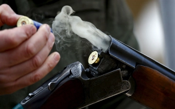 Спутал с диким кабаном: в Джизаке вынесли приговор охотнику, застрелившему напарника