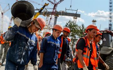 В РФ предложили заменить трудовых мигрантов приговоренными к исправительным работам