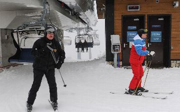 Путин и Лукашенко покатались на лыжах в Красной поляне
