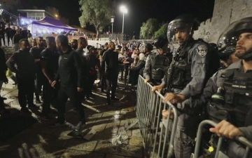 В Иерусалиме произошло столкновение между палестинцами и силовиками, пострадали более 200 человек