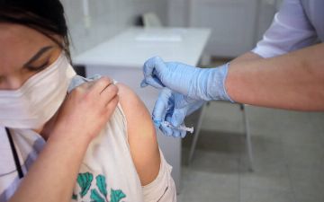 Может ли китайско-узбекская вакцина помочь в борьбе с калифорнийским штаммом COVID-19?