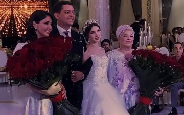 Неожиданной приход мистера Х и танцы узбекских звезд: как прошла свадьба сына актрисы Рано Шодиевой