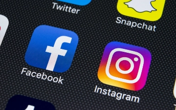 Facebook и Instagram разрешат женщинам оголять грудь