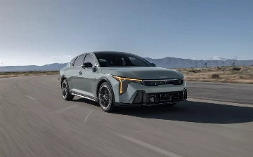 Kia раскрыла цены новейшего K4