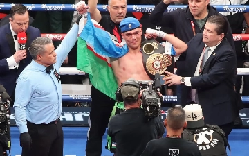 Бокс: Бектемир Меликузиев нокаутировал Сену Агбеко