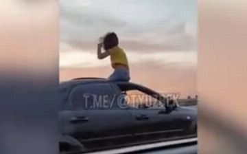 Узбекистанка вылезла из люка автомобиля и поплатилась