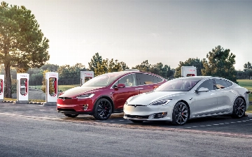Tesla резко снизила цены на Model S и Model X