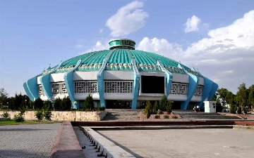 Шавкат Мирзиёев поручил отремонтировать Ташкентский цирк