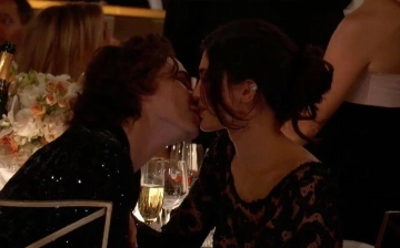Публичные поцелуи: Кайли Дженнер и Тимоти Шаламе больше не скрывают роман